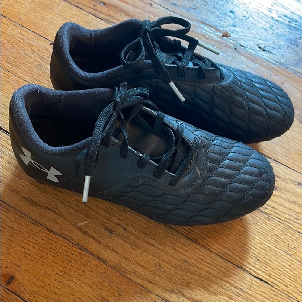 Under Armour Black Soccer Cleats 2.5y
